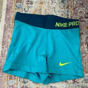 nike pros